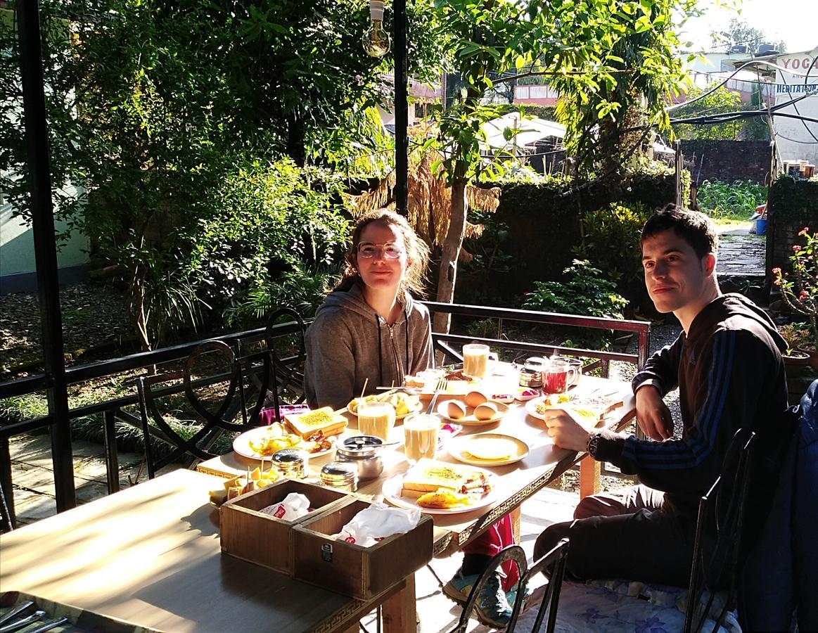 Yeti Guest House โพคารา ภายนอก รูปภาพ